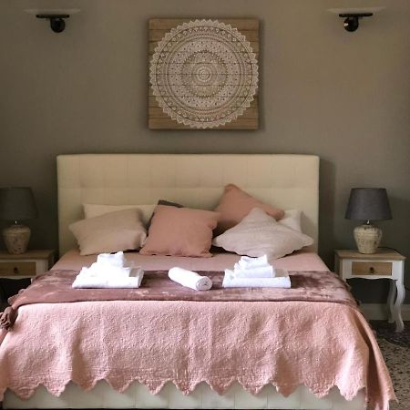 Luxury Camilla Apartment Рим Екстериор снимка
